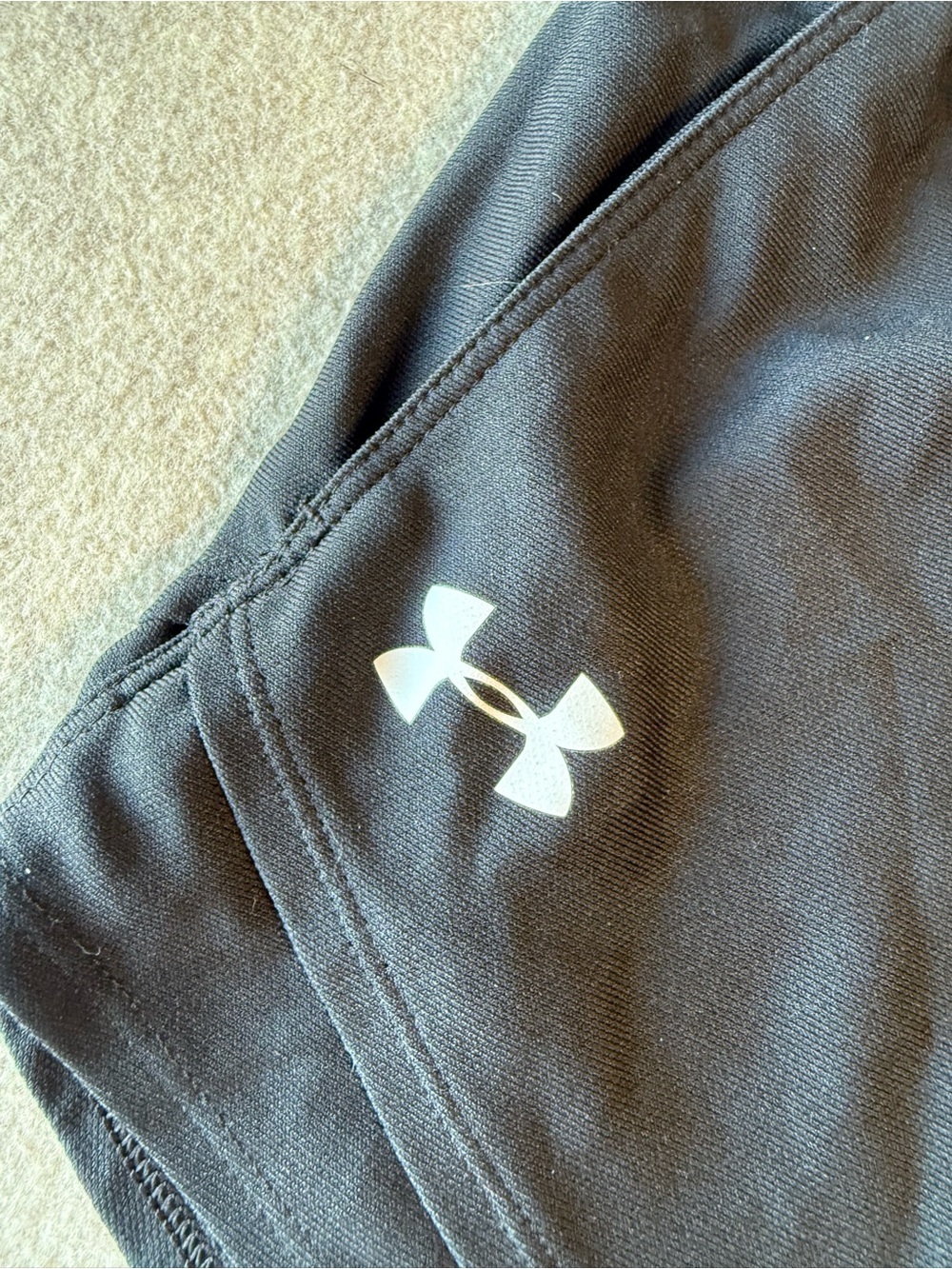 Under Armour Black Women's Athletic Shorts with Branded Waistband - Picture 3 of 7